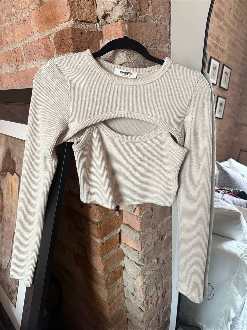 Ribbed Cutout Long-Sleeve Crop Top in Cream